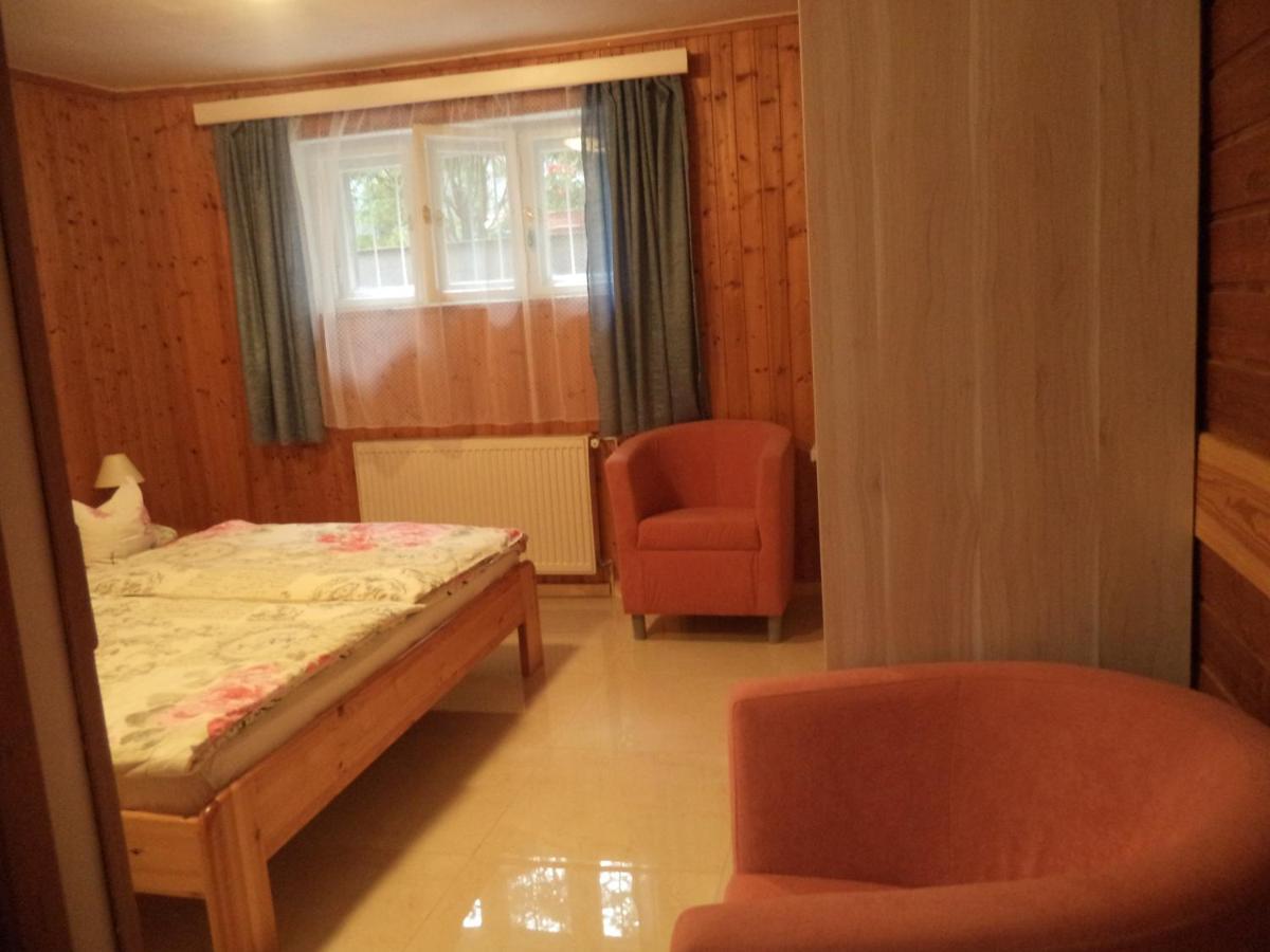 Maria Apartman Apartment Heviz Bagian luar foto